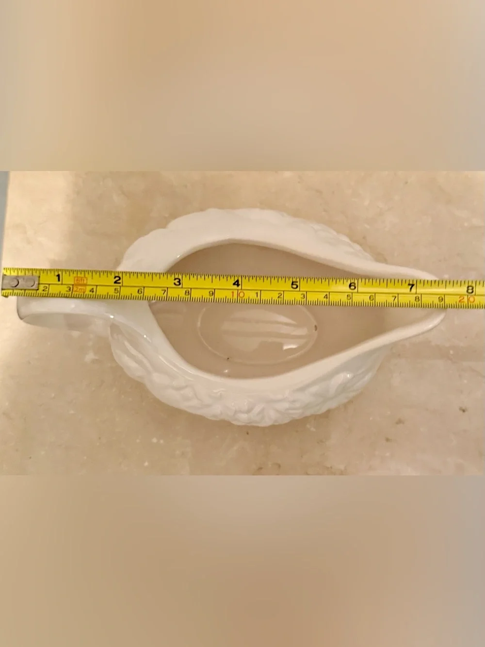 Tabletop Gallery Harvest Gravy boat holds 2 cups.